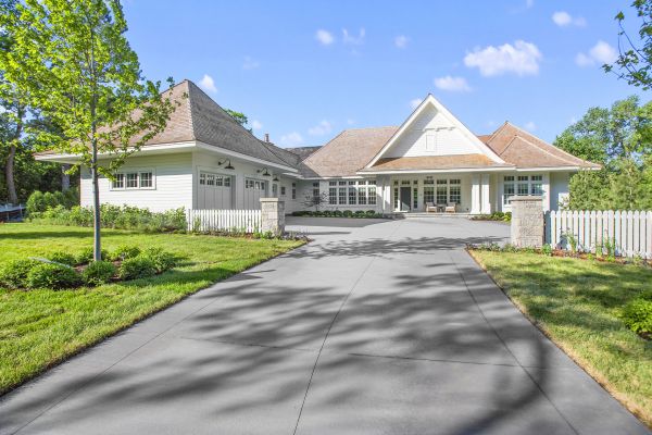 Concrete And Asphalt Service in West Des Moines