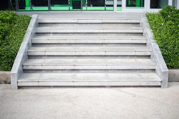 Cost of Concrete Steps Installation in West Des Moines