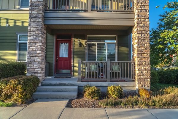 Cost of Front Entrance Construction in West Des Moines