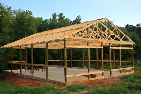 Barn Pad Installation in West Des Moines